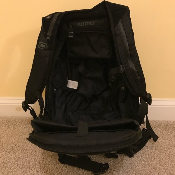 OGIO No Drag Backpack - Picture 4 of 12